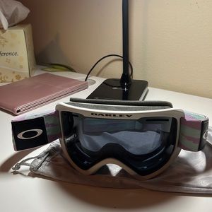 Oakley Snow Goggle for Women